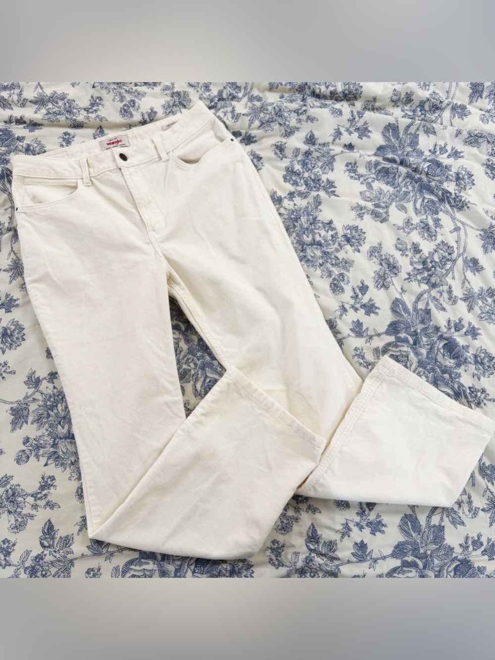 Wrangler Jeans Womens 10 High Rise Bold Boot Ivory White Corduroy